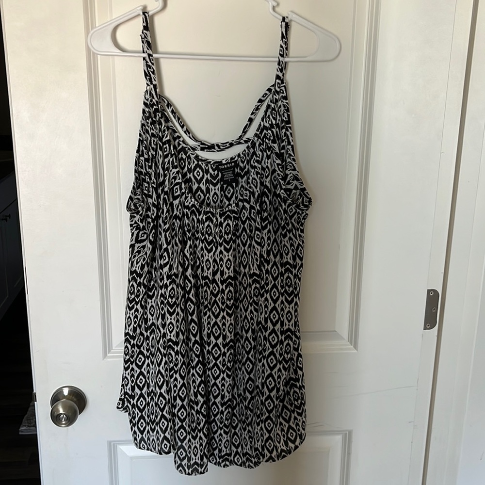 Torrid blouse with Black and white pattern. Size 3.
